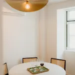 Mary Pink - No 2c - Elegant Two-bedroom