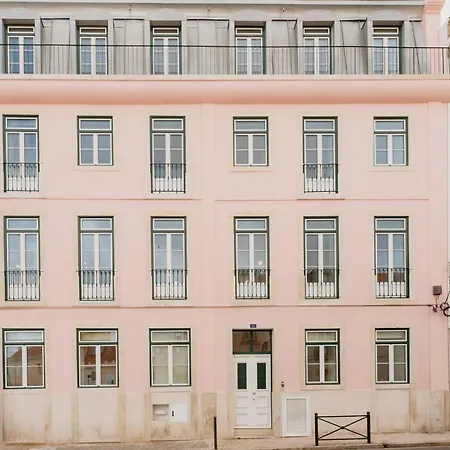 Mary Pink - No 2c - Elegant Two-bedroom Apartment *