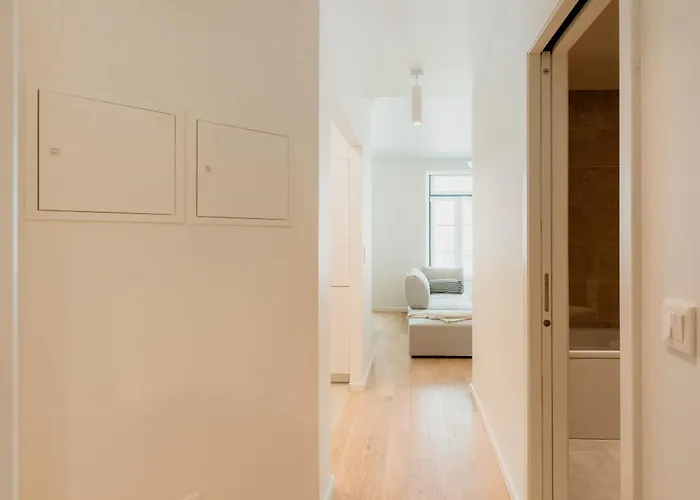 Mary Pink - No 2c - Elegant Two-bedroom Lizbona