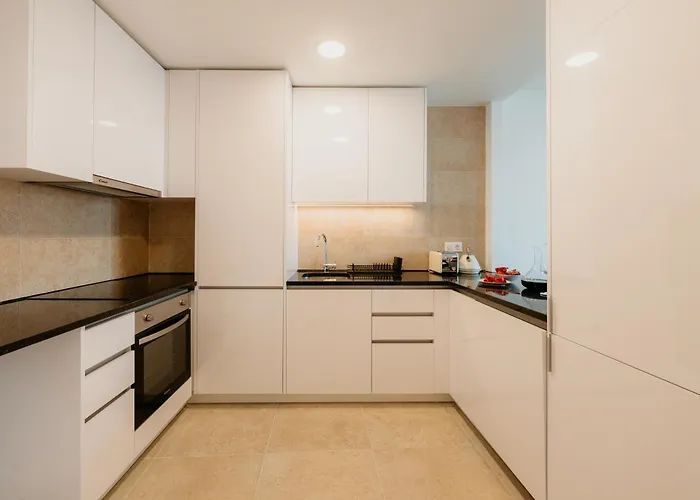 Mary Pink - No 2c - Elegant Two-bedroom * Lizbona