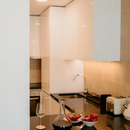 דירה Mary Pink - No 2c - Elegant Two-bedroom *